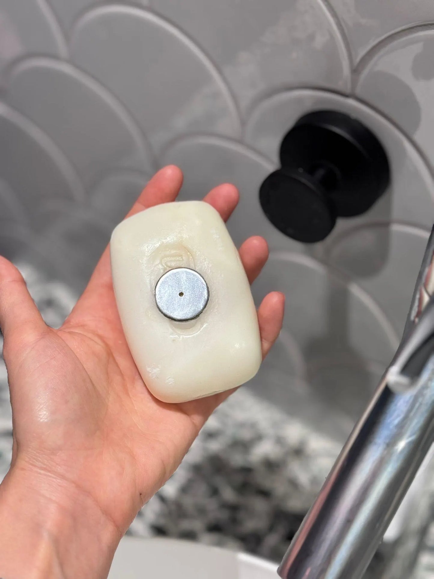 Magnetischer Seifenhalter Schwarz Gold oder Silber– Seifenschale ohne Bohren – Minimalistisches Bad Zubehör – Nachhaltig & Rostfrei