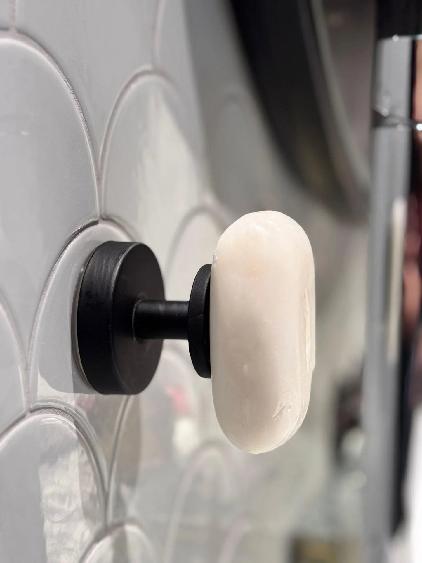 Magnetischer Seifenhalter Schwarz Gold oder Silber– Seifenschale ohne Bohren – Minimalistisches Bad Zubehör – Nachhaltig & Rostfrei